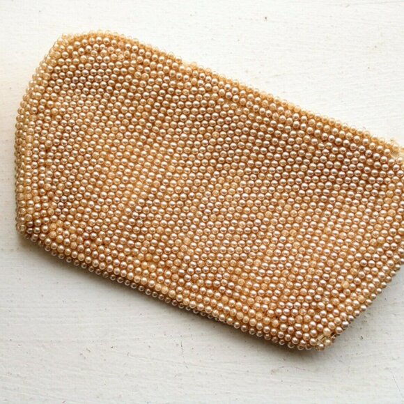 Vintage 1940s Beaded Clutch Purse Covered In Faux Pearls - Picture 3 of 9